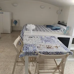 la-tavernetta-del-peo-casa-vacanze.hotelitalianriviera.com/