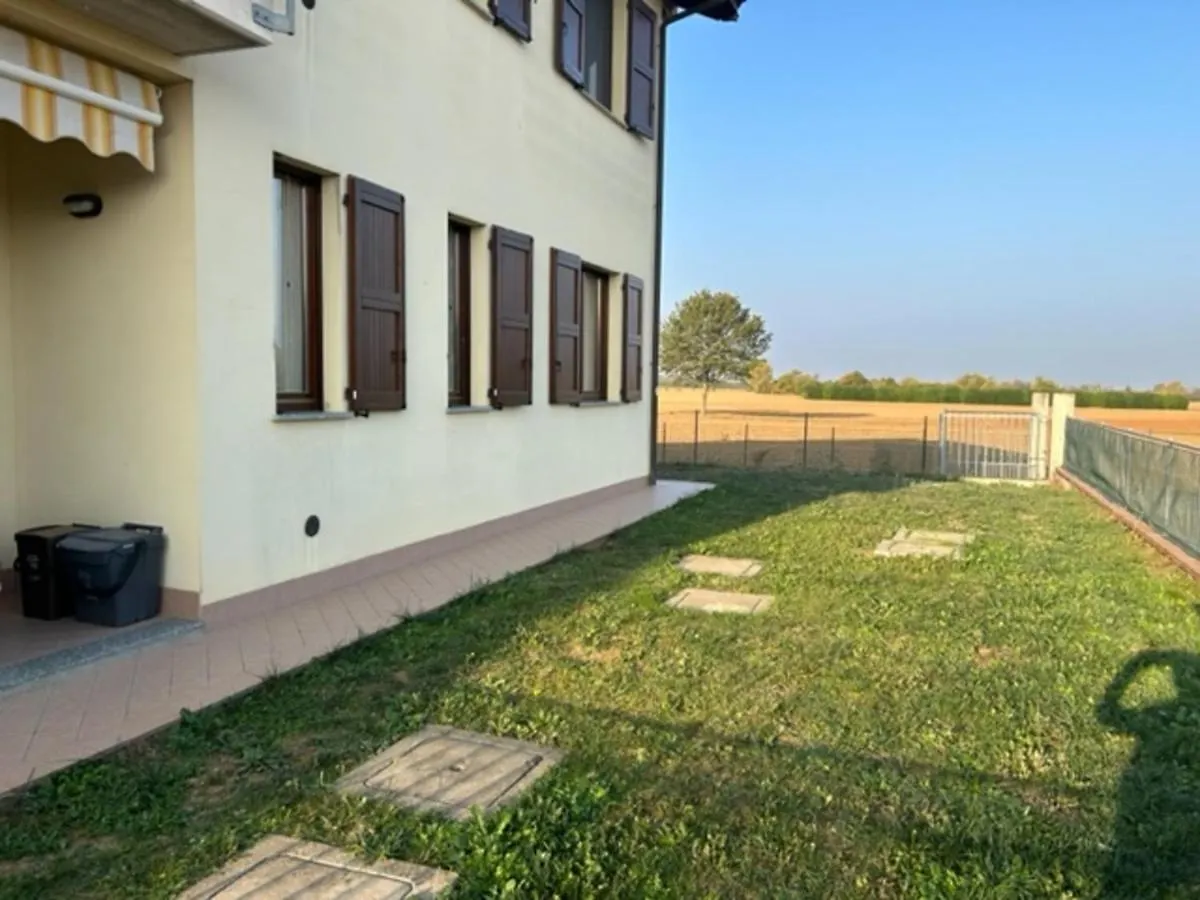 Ml House Appartamento Podenzano Italia